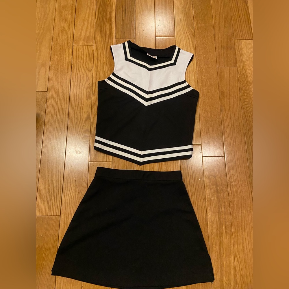 Cheer uniform SZ small cheer fantastic cheerleading